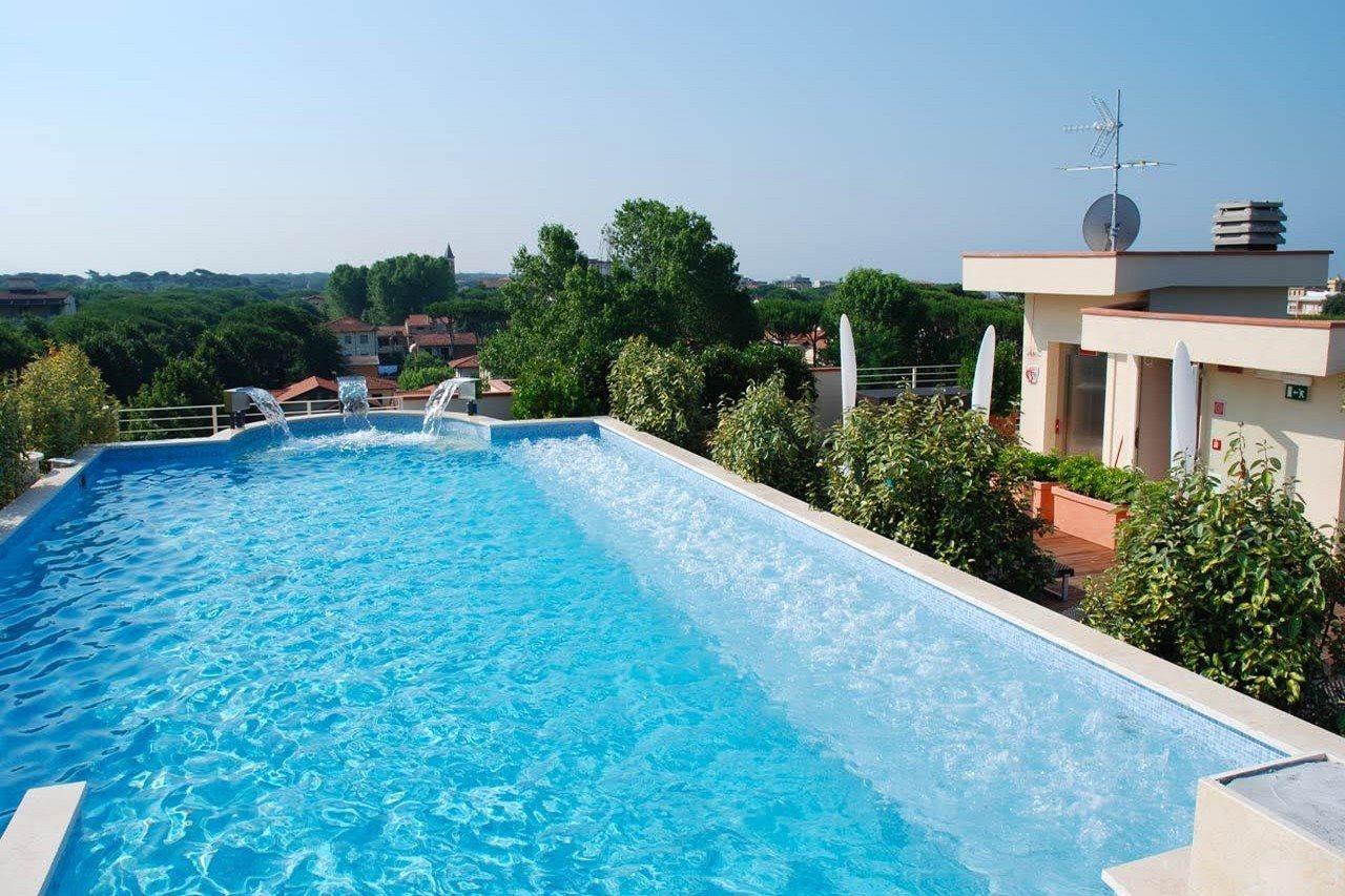 Zen Hotel Versilia Марина ди Пиетрасанта Екстериор снимка