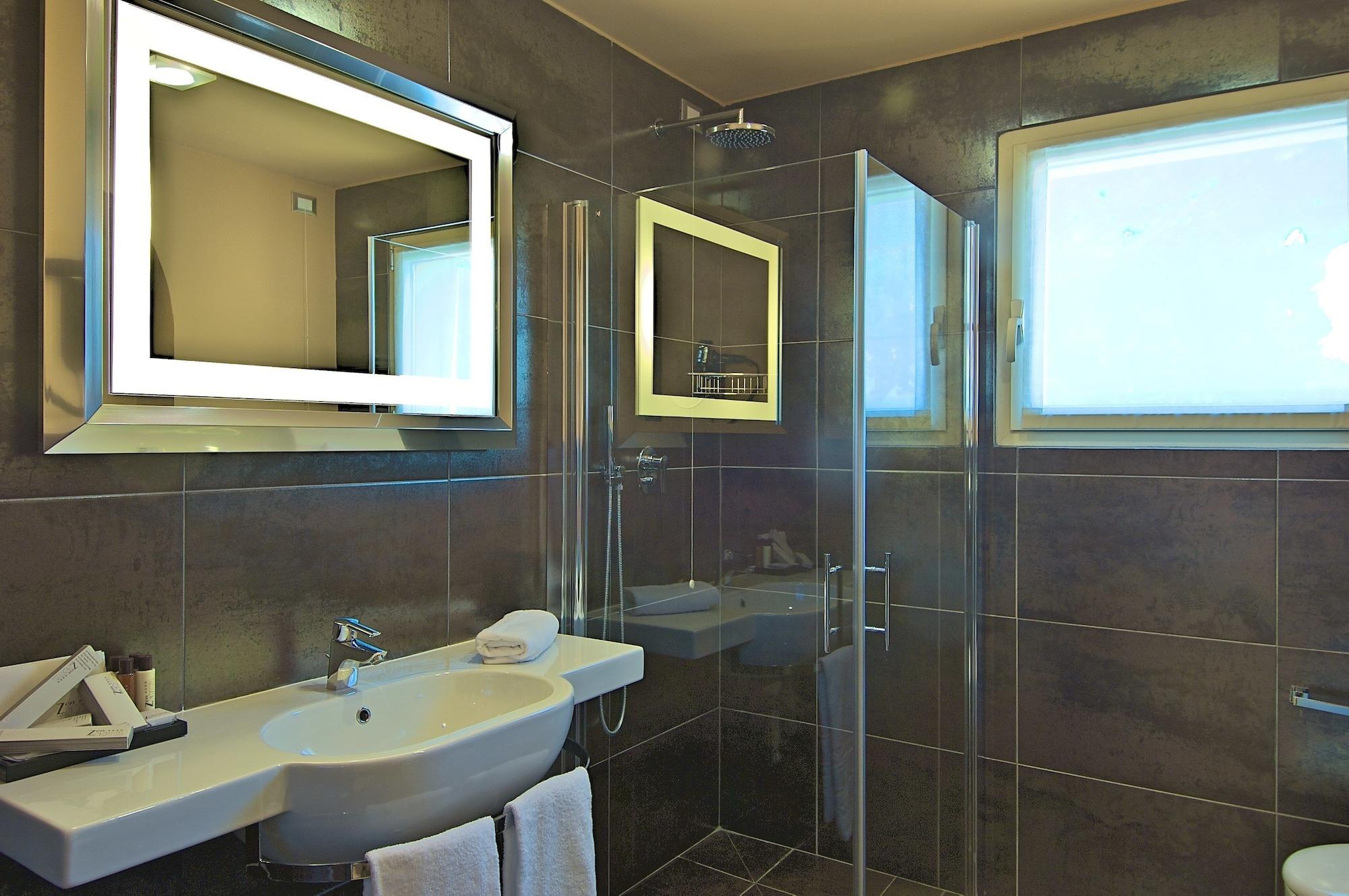 Zen Hotel Versilia Марина ди Пиетрасанта Екстериор снимка
