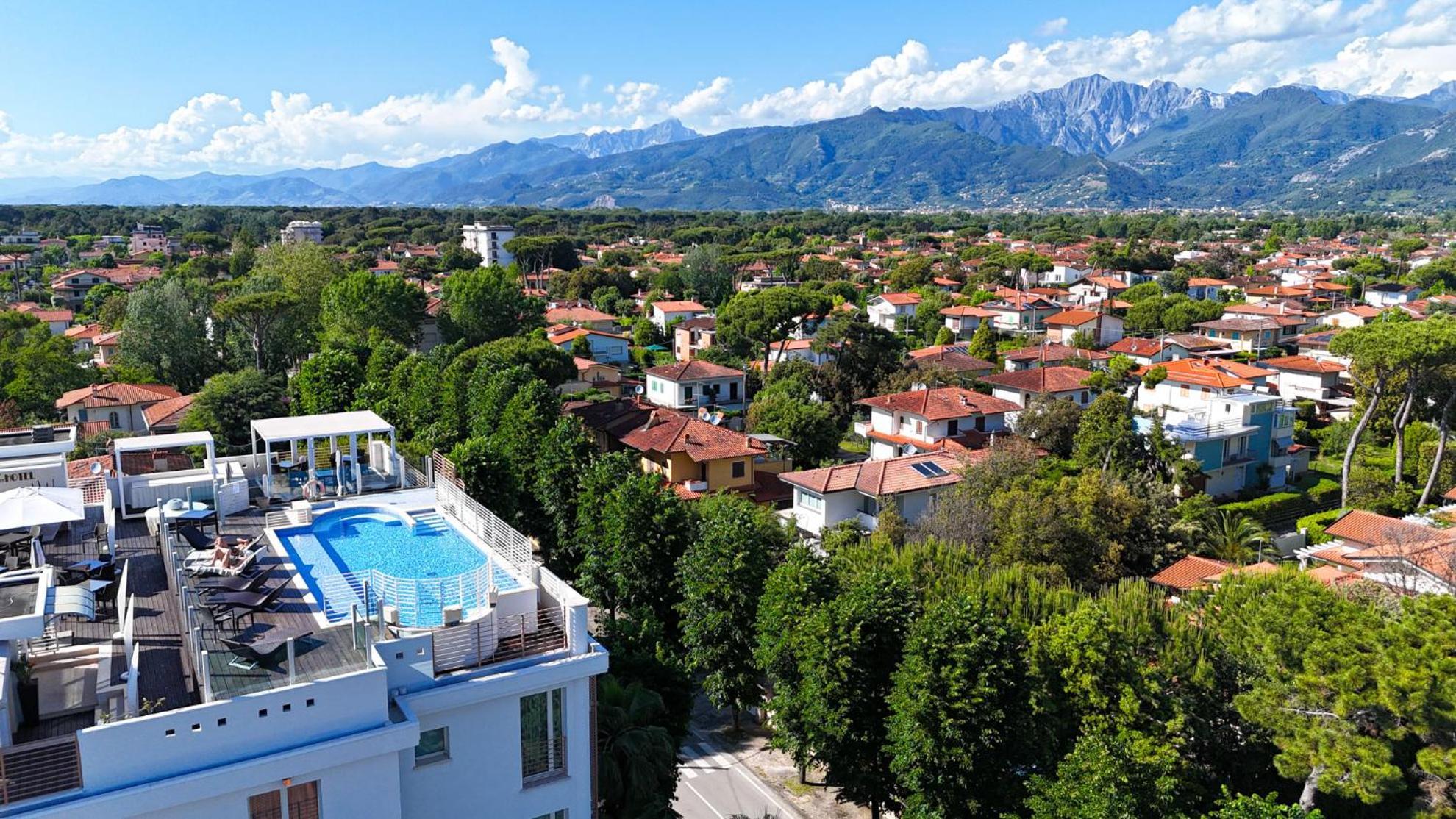 Zen Hotel Versilia Марина ди Пиетрасанта Екстериор снимка
