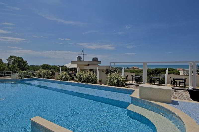 Zen Hotel Versilia Марина ди Пиетрасанта Екстериор снимка